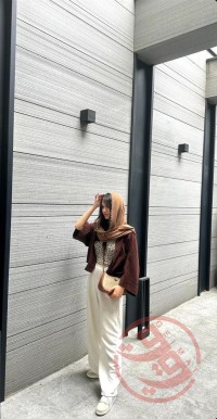 سنگ آندزیت طوسی
