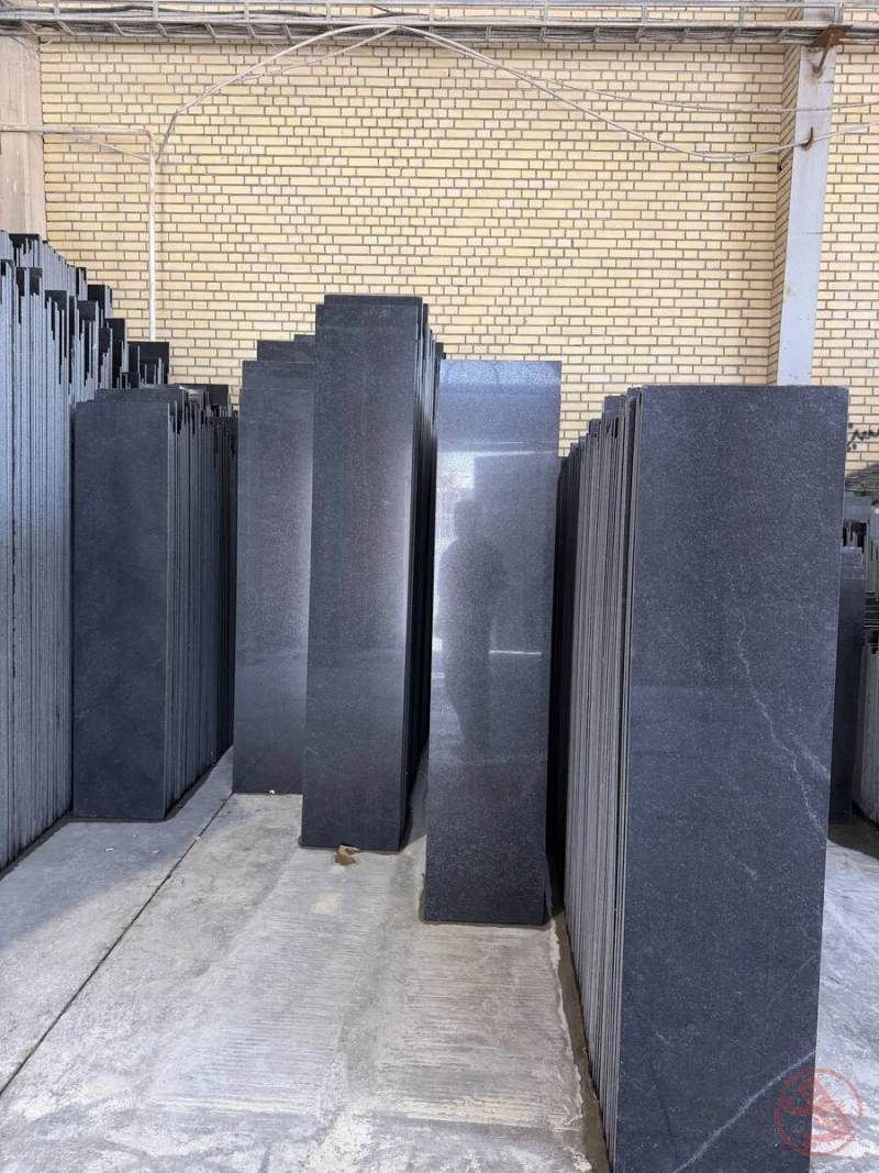 گرانیت مشکی نطنز